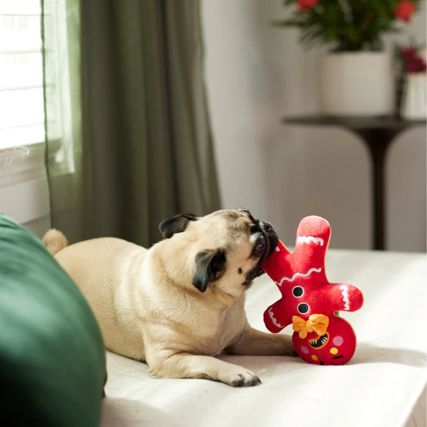 Frisco Holiday Naughty Or Nice Gingerbread Man Reversible Plush Squeaky Dog Toy - Image 4