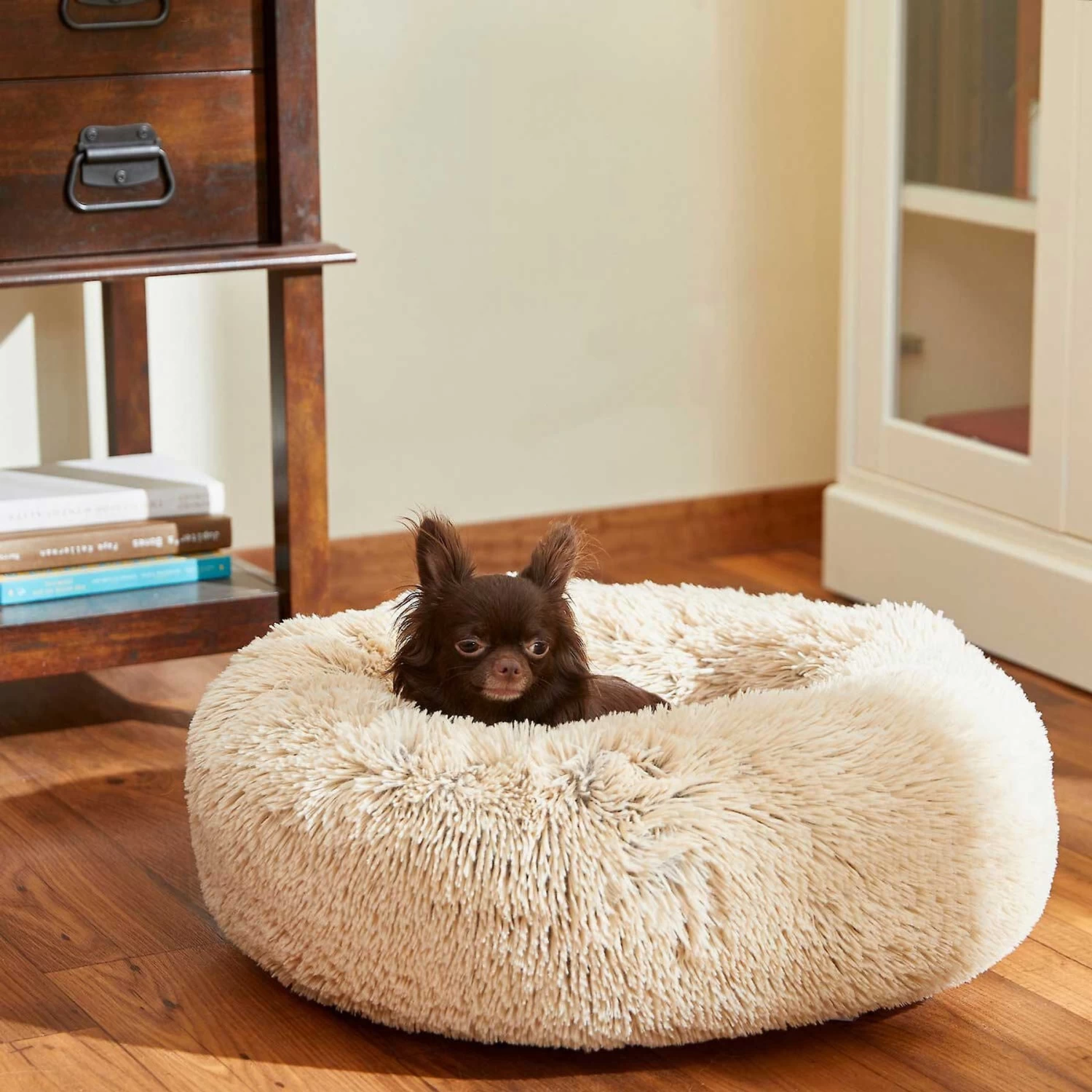 Frisco Eyelash Cat & Dog Bolster Bed & Frisco Eyelash Cat & Dog Bolster Bed - Image 5
