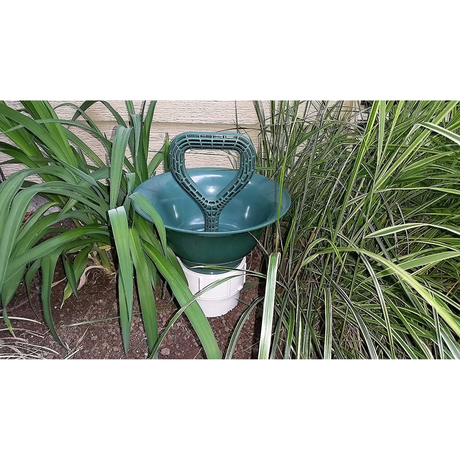 Doggie Doo Drain Pet Waste Removal & Frisco Spring Action Foldable Dog Pooper Scooper - Image 4